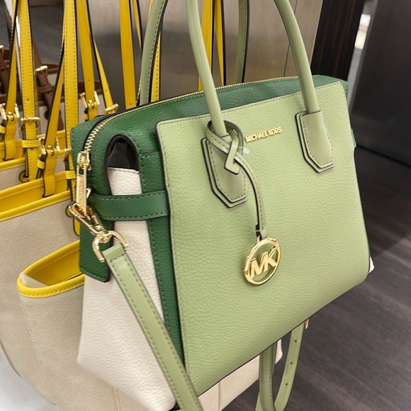 MICHAEL KORS
Mercer Medium Color-Block Belted Satchel Crossbody Purse 
NWT - Picture 8 of 16